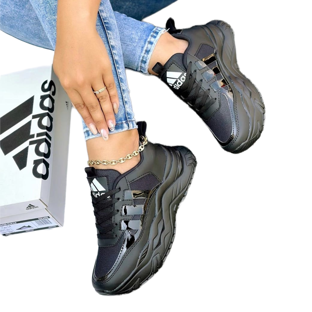 TENIS ADIDAS TRACTOR DAMA